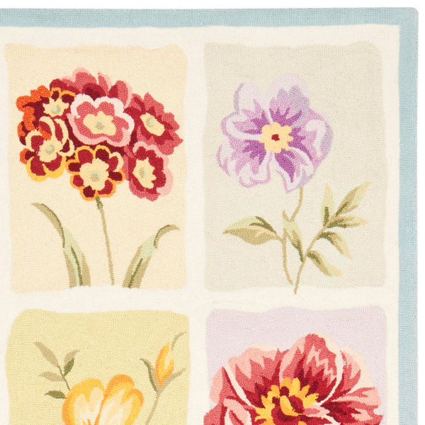 Safavieh HK299 Hand Hooked Rug