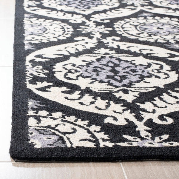 Safavieh Hk356 Hand Hooked Wool Pile Rug HK356A-4R