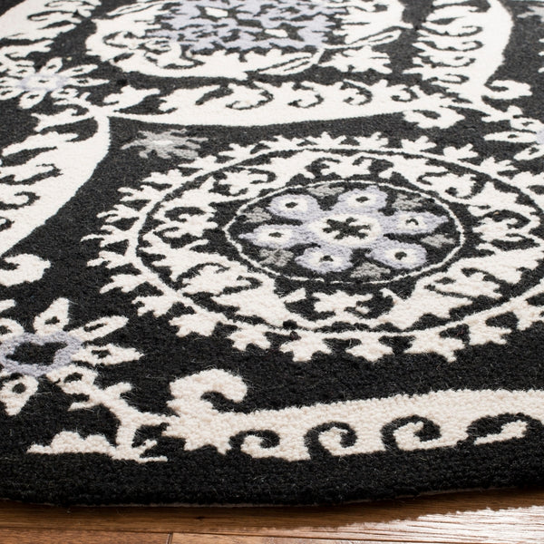 Safavieh Hk356 Hand Hooked Wool Pile Rug HK356A-4R