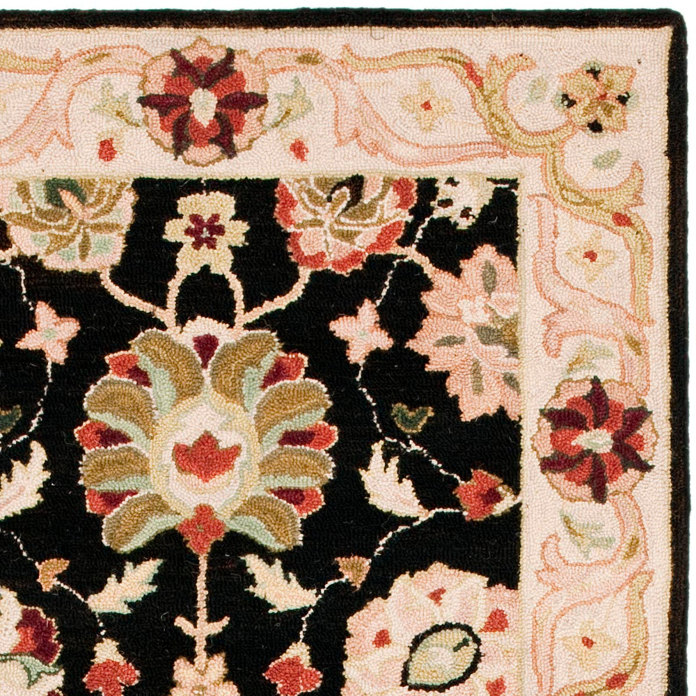 Safavieh HK501 Hand Hooked Rug