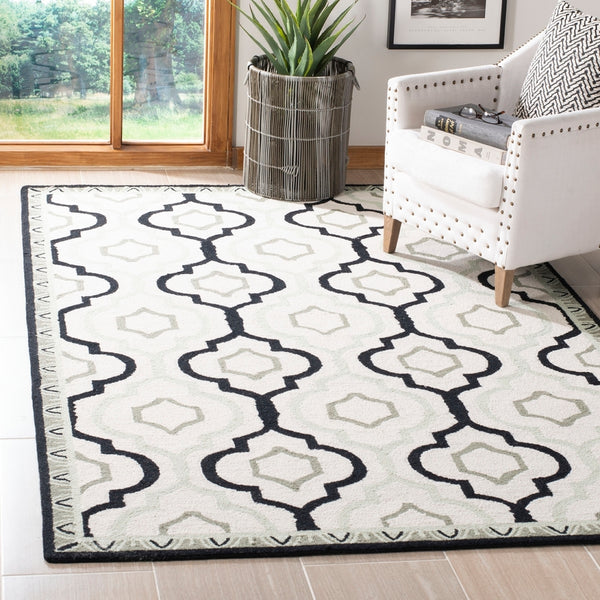 Safavieh Hk740 Hand Hooked Wool Pile Rug HK740A-3R