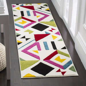 Safavieh Hollywood 700 Power Loomed Polypropylene Contemporary Rug HLW700A-4