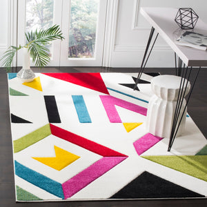 Safavieh Hollywood HLW700 Power Loomed Rug