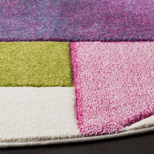 Safavieh Hollywood HLW702 Power Loomed Rug