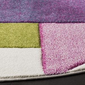 Safavieh Hollywood 702 Power Loomed Polypropylene Contemporary Rug HLW702A-4