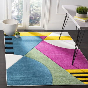Safavieh Hollywood 706 Power Loomed Polypropylene Contemporary Rug HLW706C-8SQ