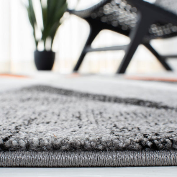 Safavieh Hollywood 710 Power Loomed 100% Polypropylene Contemporary Rug HLW710P-9