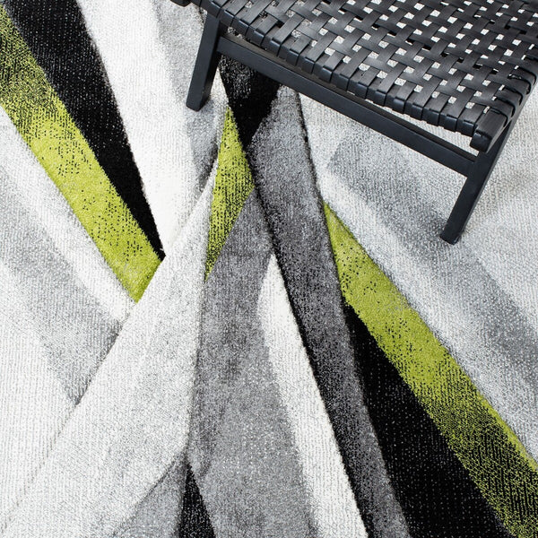 Safavieh Hollywood 710 Power Loomed 100% Polypropylene Contemporary Rug HLW710Y-9