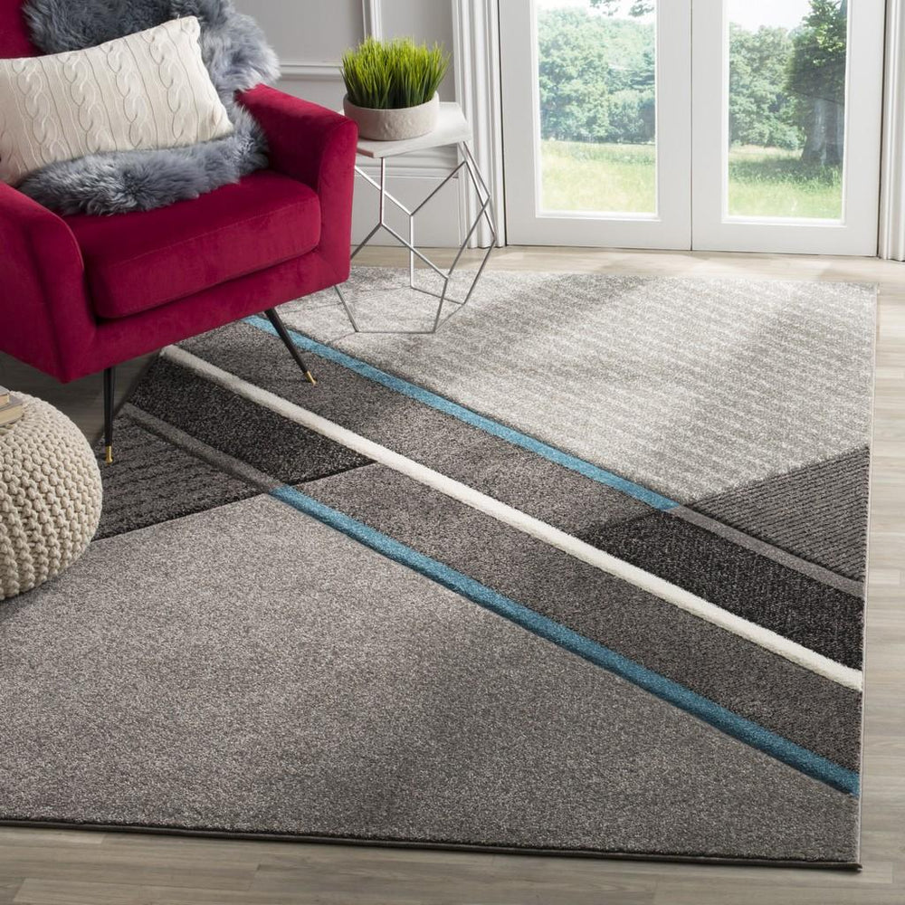 Safavieh Hollywood 711 Power Loomed Polypropylene Pile Contemporary Rug HLW711D-4