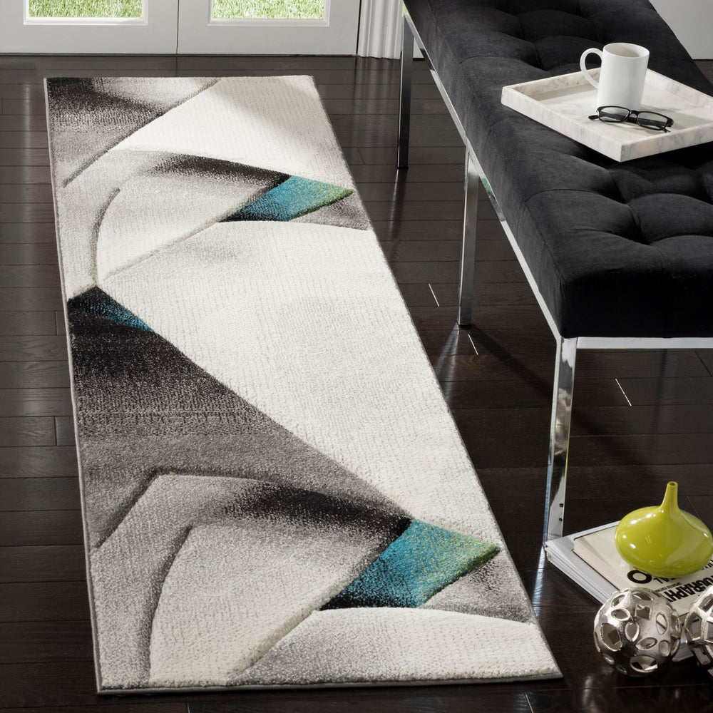 Safavieh Hollywood HLW713 Power Loomed Rug
