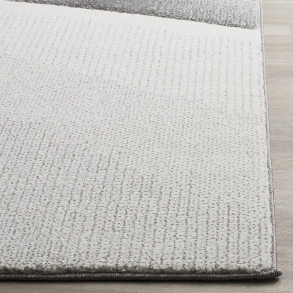 Safavieh Hollywood 713 Power Loomed Polypropylene Pile Contemporary Rug HLW713D-4