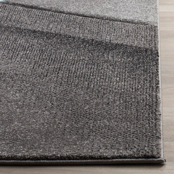 Safavieh Hollywood HLW714 Power Loomed Rug