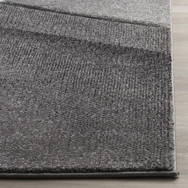 Safavieh Hollywood 714 Power Loomed Polypropylene Pile Contemporary Rug HLW714D-4