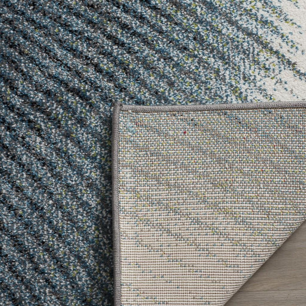 Safavieh Hollywood 715 Power Loomed Polypropylene Pile Contemporary Rug HLW715D-4