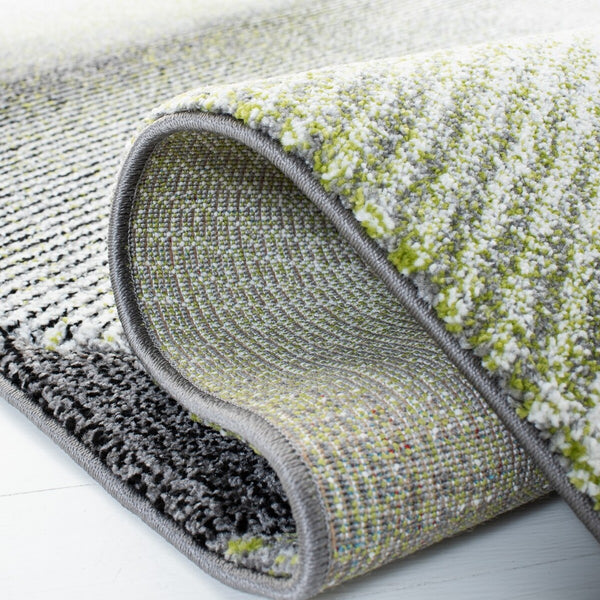 Safavieh Hollywood 715 Power Loomed 100% Polypropylene Contemporary Rug HLW715Y-9