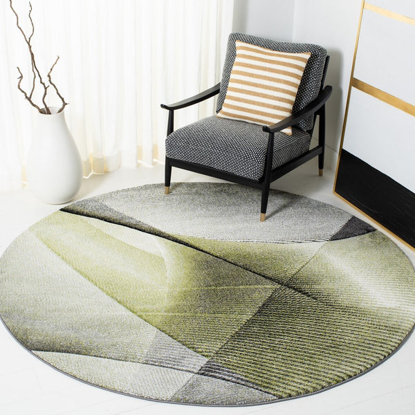 Safavieh Hollywood 715 Power Loomed Polypropylene Contemporary Rug HLW715Y-26
