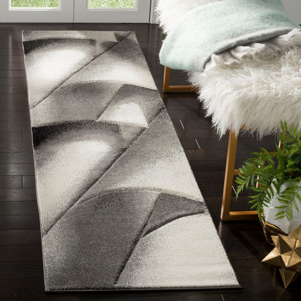 Safavieh Hollywood 716 Power Loomed Polypropylene Pile Contemporary Rug HLW716G-4