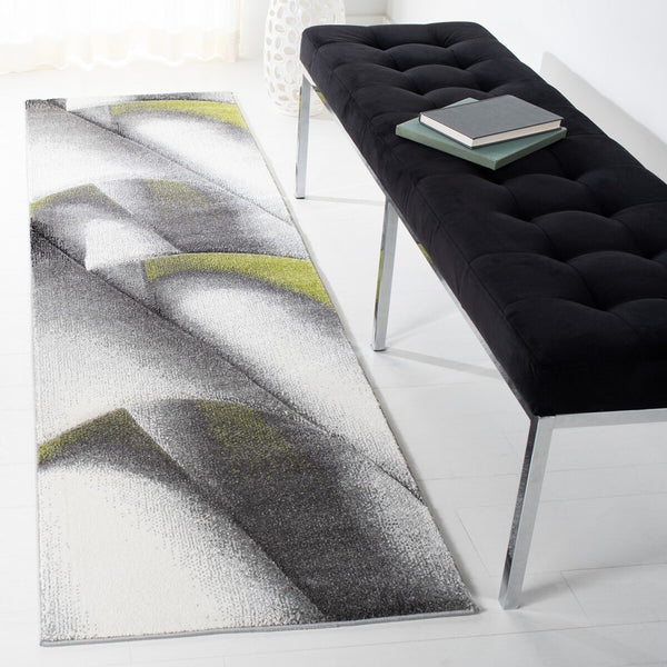 Safavieh Hollywood 716 Power Loomed 100% Polypropylene Contemporary Rug HLW716Y-9
