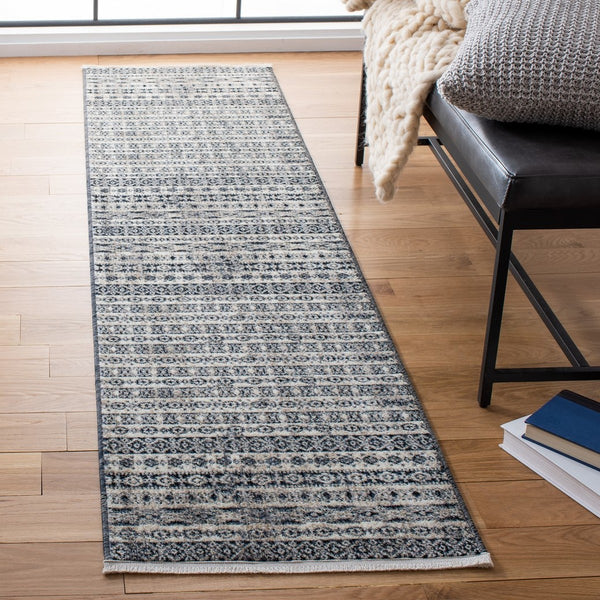 Safavieh Herat 370 Power Loomed 65% Polypropylene/30% Cotton/5% Polyester Traditional Rug HRT370G-7R