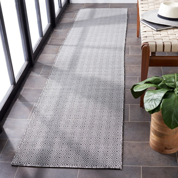 Safavieh Hampton 230 Power Loomed 100% Polypropylene Indoor/Outdoor Rug HTN230Z-9