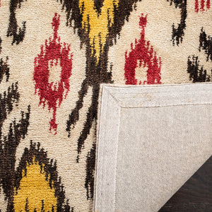 Safavieh Ikat IKT216 Hand Tufted Rug