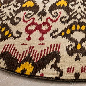 Safavieh Ikat IKT216 Hand Tufted Rug
