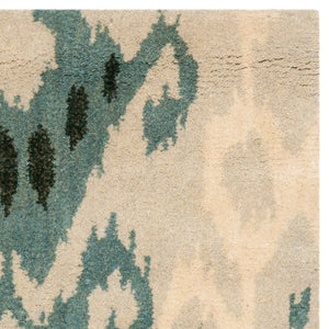 Safavieh Ikat IKT216 Hand Tufted Rug