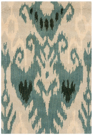 Safavieh Ikat IKT216 Hand Tufted Rug