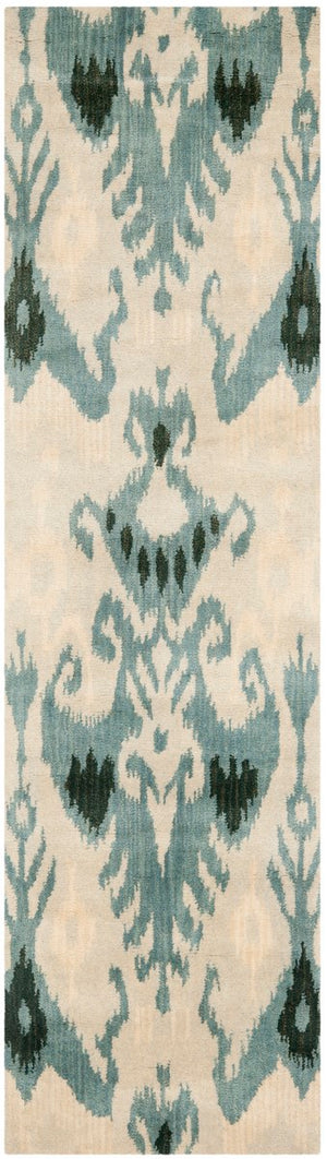 Safavieh Ikat IKT216 Hand Tufted Rug