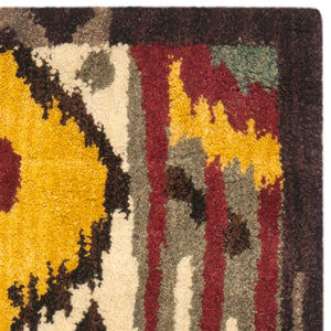 Safavieh Ikat IKT217 Hand Tufted Rug