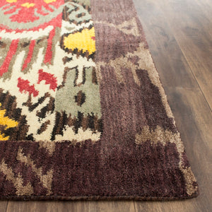 Safavieh Ikat IKT217 Hand Tufted Rug