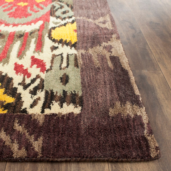 Safavieh Ikat IKT217 Hand Tufted Rug