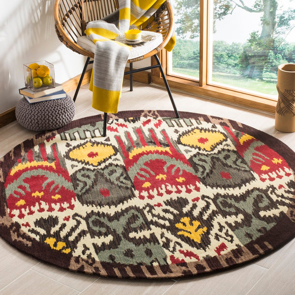 Safavieh Ikat IKT217 Hand Tufted Rug