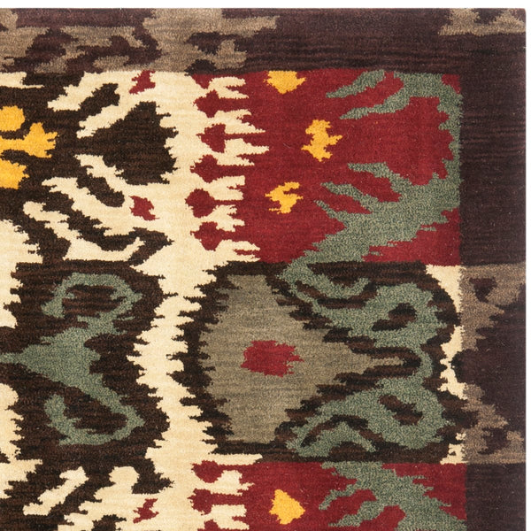 Safavieh Ikat IKT217 Hand Tufted Rug