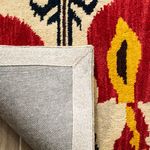 Safavieh Ikat IKT222 Hand Tufted Rug