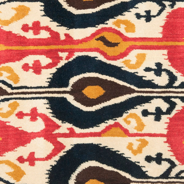 Safavieh Ikat IKT222 Hand Tufted Rug