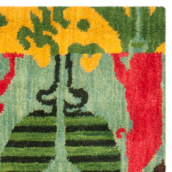 Safavieh Ikat IKT222 Hand Tufted Rug