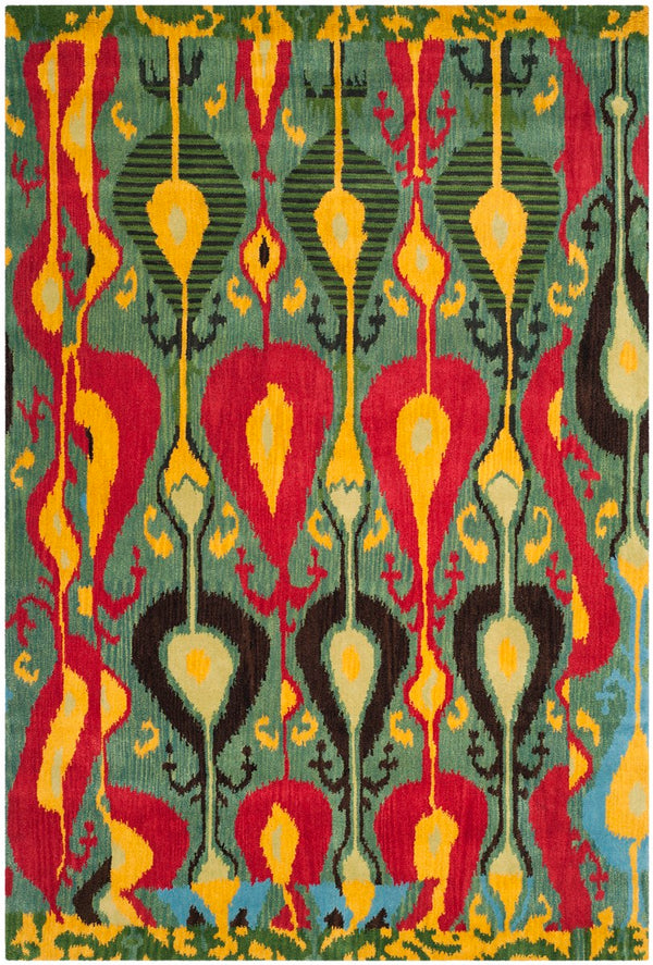 Safavieh Ikat IKT222 Hand Tufted Rug