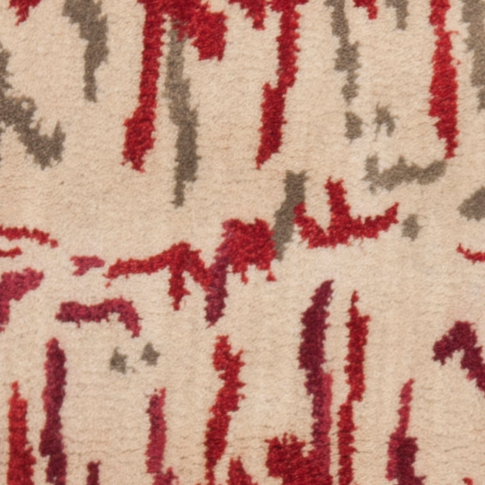 Safavieh Ikat IKT226 Hand Tufted Rug