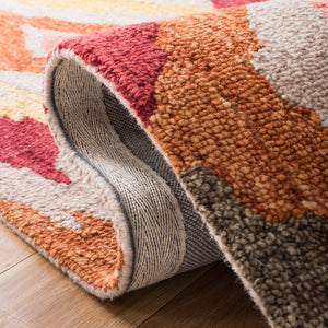 Safavieh Ikat IKT337 Hand Tufted Rug