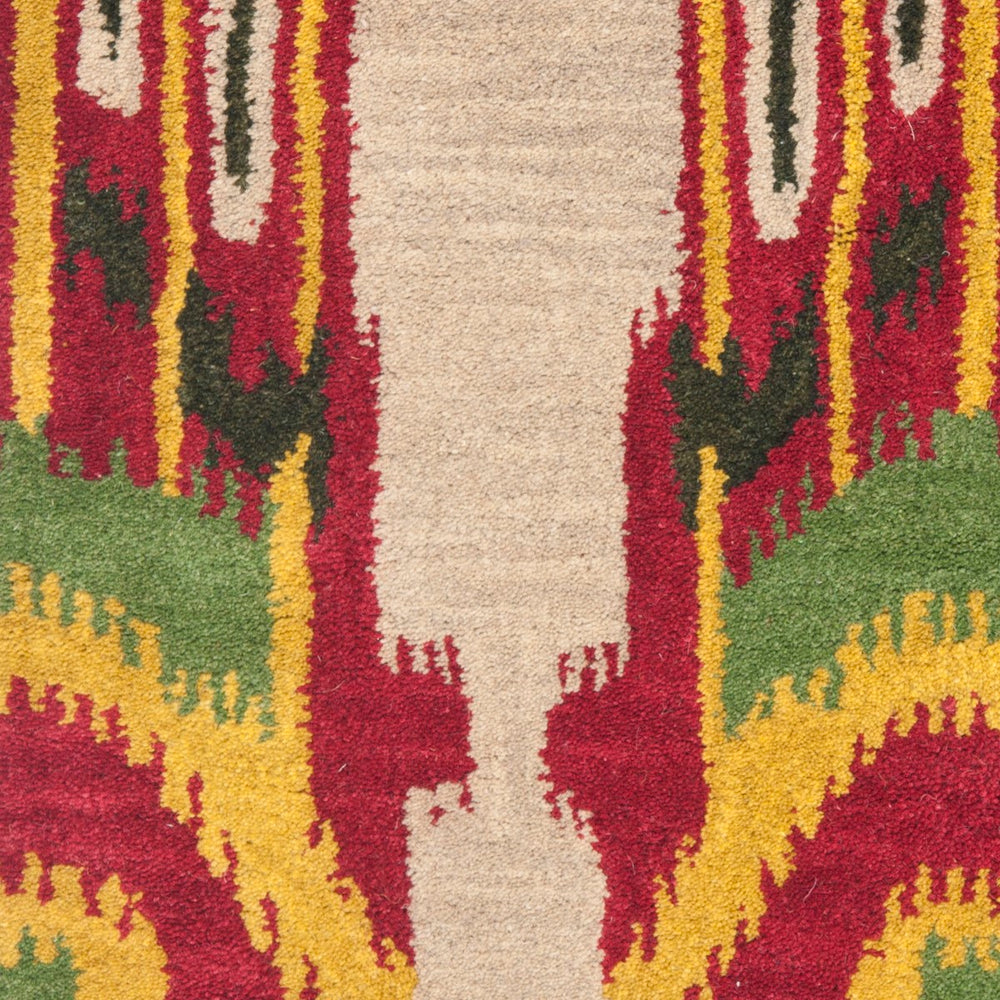Safavieh Ikat IKT464 Hand Tufted Rug