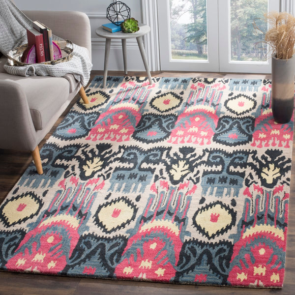 Safavieh Ikat IKT466 Hand Tufted Rug