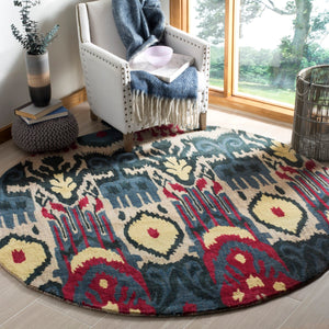 Safavieh Ikat IKT466 Hand Tufted Rug