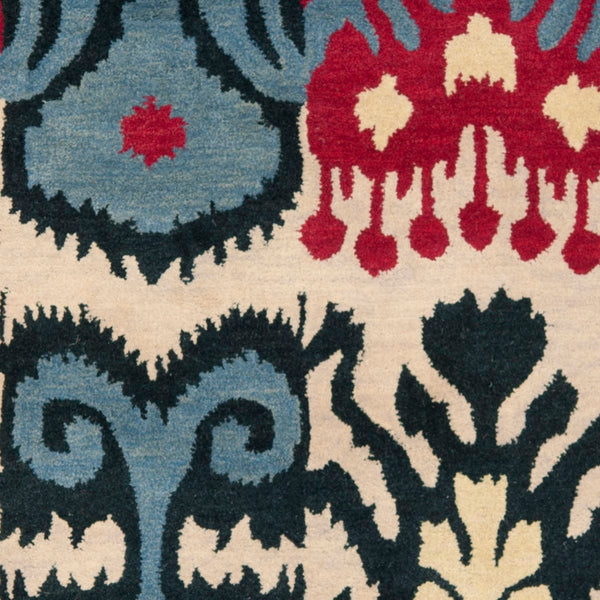 Safavieh Ikat IKT466 Hand Tufted Rug