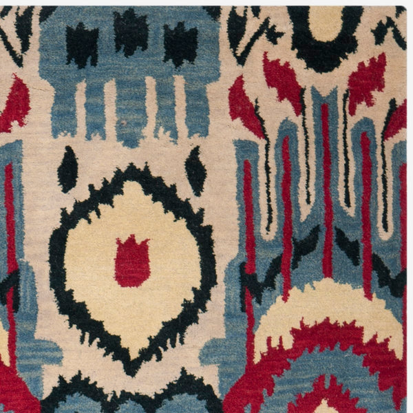 Safavieh Ikat IKT466 Hand Tufted Rug