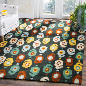 Safavieh Ikat IKT471 Hand Tufted Rug