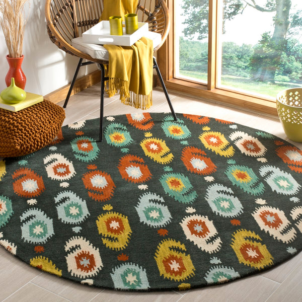 Safavieh Ikat IKT471 Hand Tufted Rug