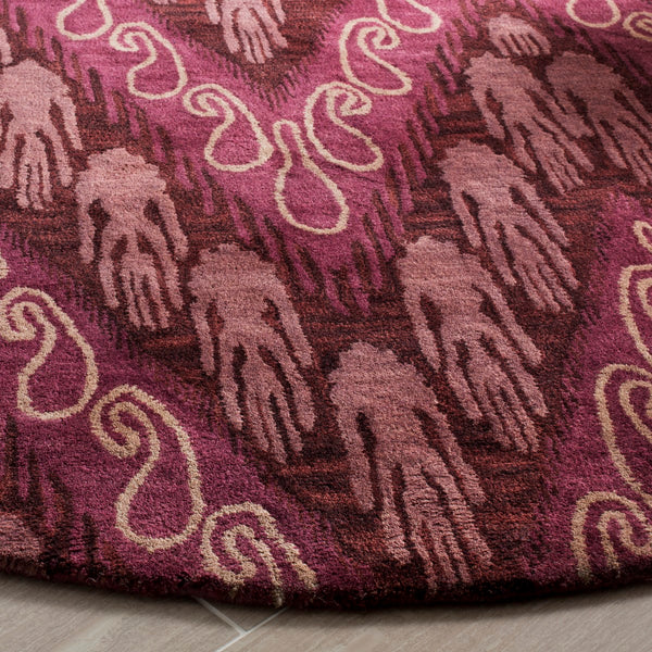 Safavieh Ikat IKT473 Hand Tufted Rug