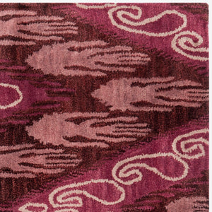 Safavieh Ikat IKT473 Hand Tufted Rug