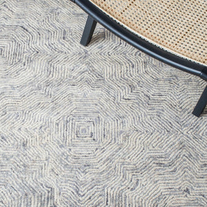 Safavieh Ikat 506 Hand Tufted Wool Contemporary Rug IKT506G-9